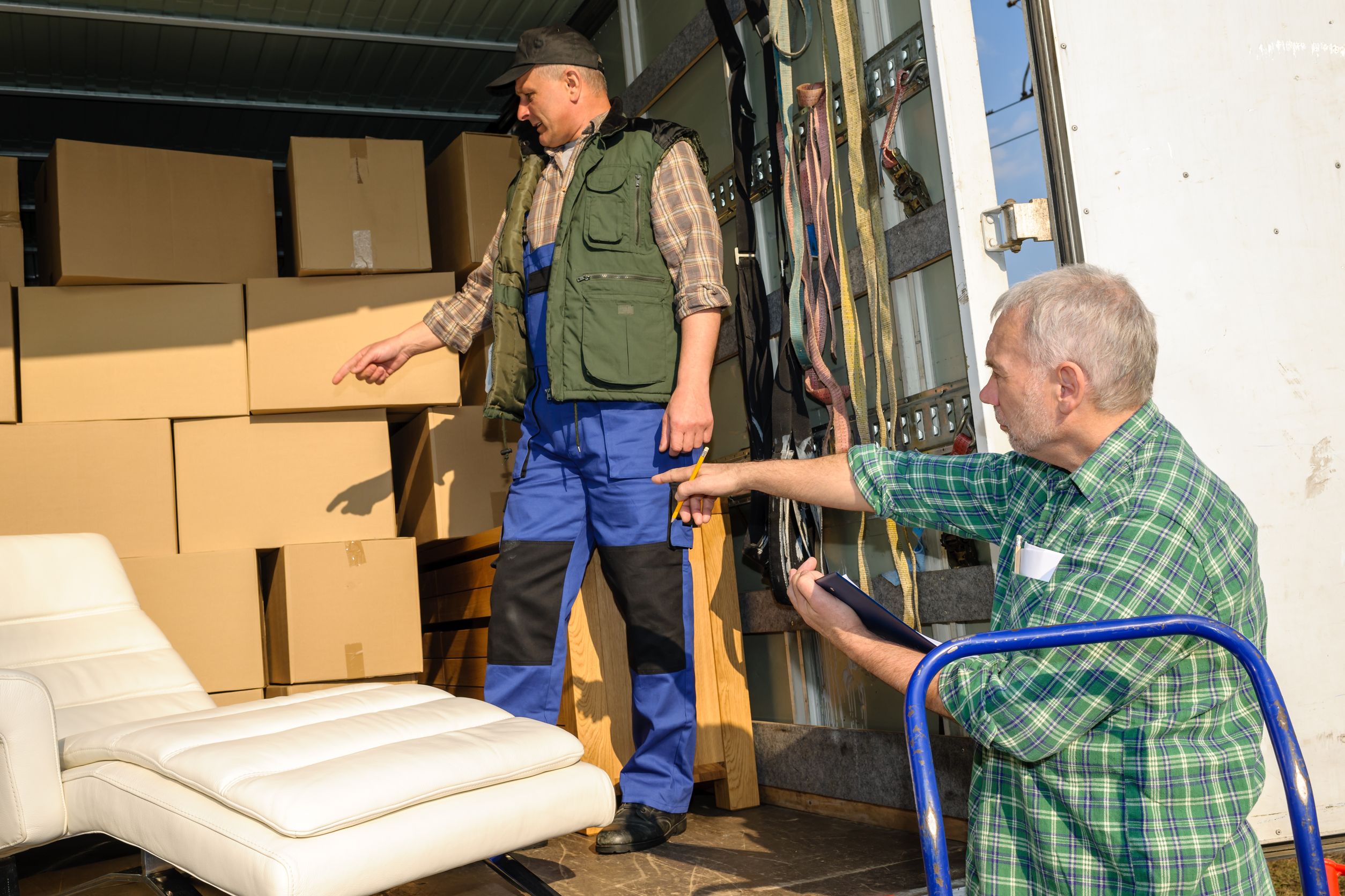 Why People Should Hire Reputable Moving Companies In West Chicago, IL